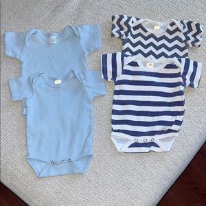 Laughing Giraffe Bodysuit Set of 4